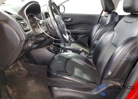 2020 Jeep Compass Latitude z USA, uszkodzony, nr VIN 3C4NJCBB0LT117796